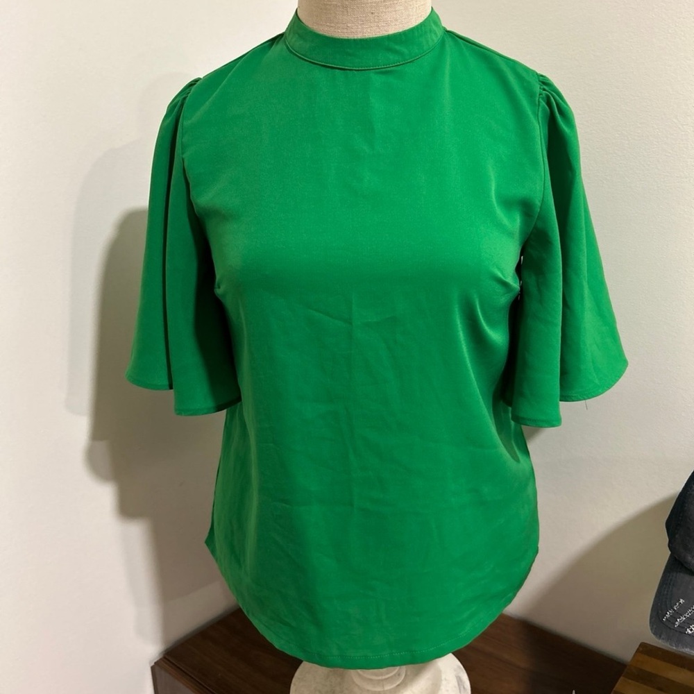 Green Blouse‎